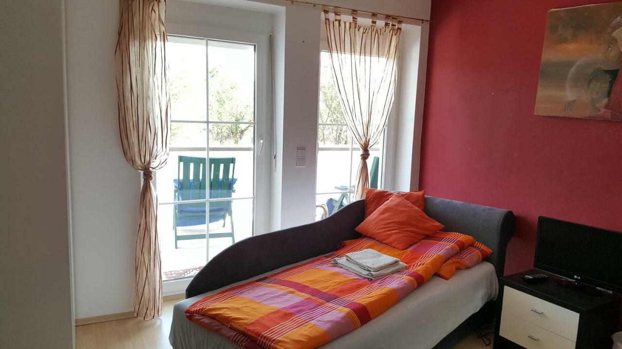 Leon'S Silberwald Apartment Strasshof an der Nordbahn Екстериор снимка