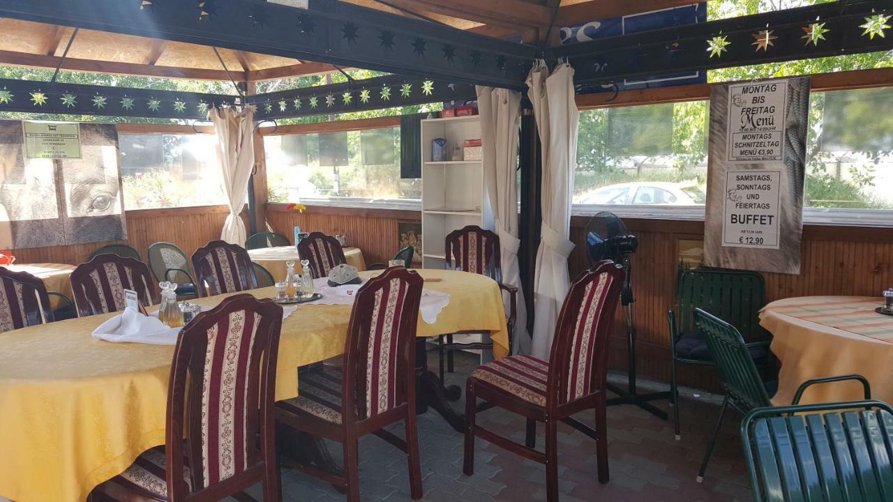 Leon'S Silberwald Apartment Strasshof an der Nordbahn Екстериор снимка